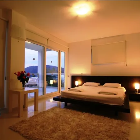 Muz Villa